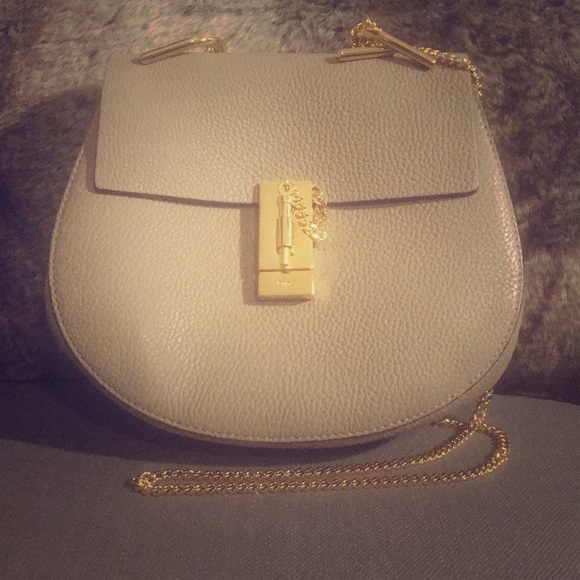 Handbags - Chloé handbag *WITH AUTHENTICATION*